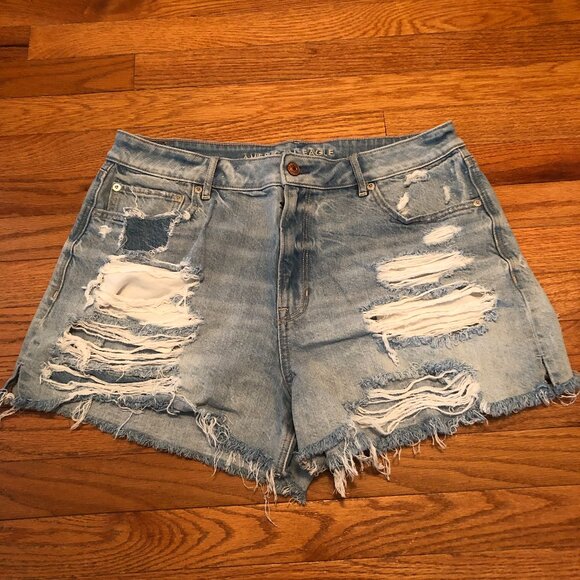 American Eagle Distressed Jean Shorts - Picture 1 of 4